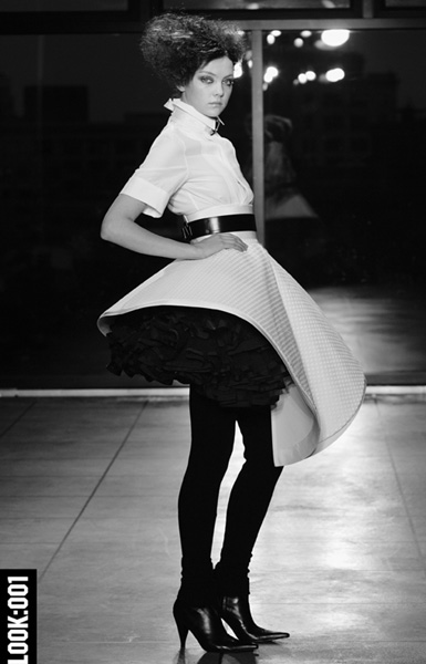 INVISIBLE CITY LOOK 01