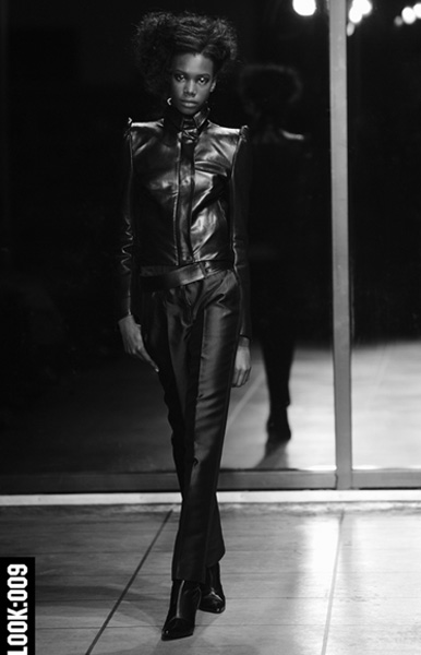 INVISIBLE CITY LOOK 09