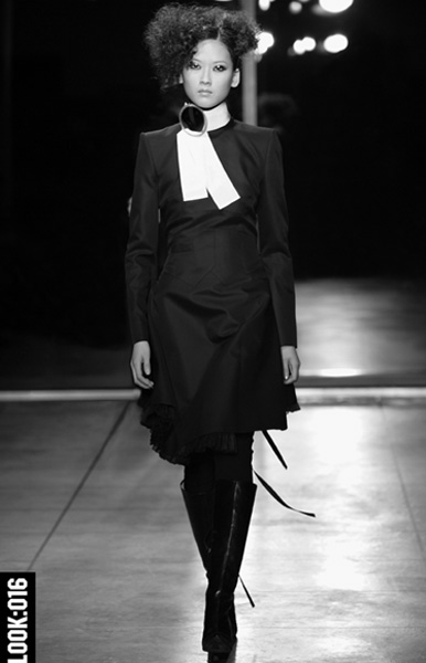 INVISIBLE CITY LOOK 16